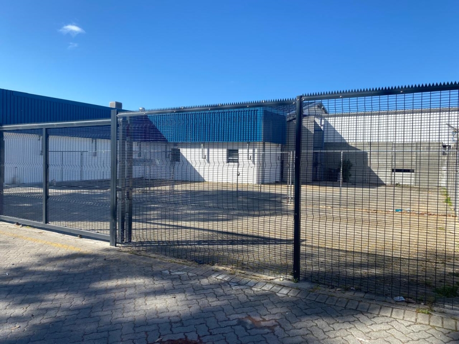 To Let commercial Property for Rent in Claremont Western Cape